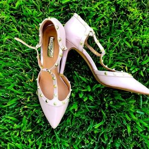 Halogen 4” studded heel tan and pinkish trim